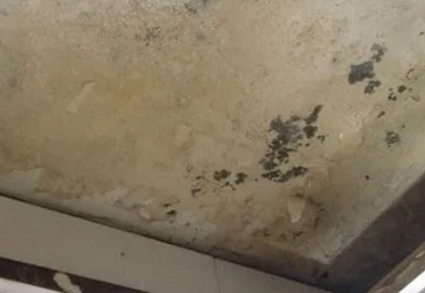巴青阳台漏水维修公司分享下巴青卫生间渗水维修需要注意哪些问题。